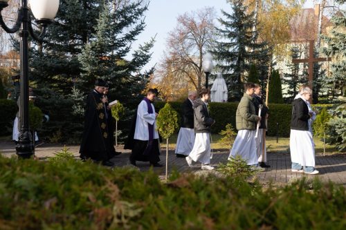 Procesja Żałobna 01.11.2025 r. (Cmentarz przy ul. Wyszyńskiego)