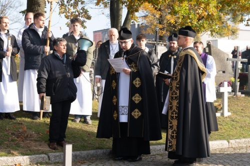 Photo by Jacek Zabłoński (www.ajzstudio.pl)